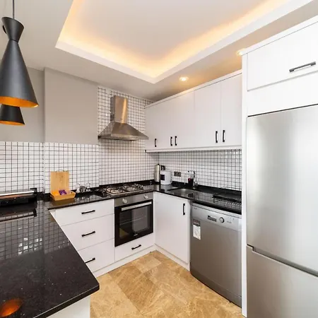 Full Furnished Flat With Sea View In Antalya Апартаменты